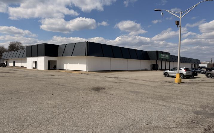 Pictures of Industrial property located at 2930 Lebanon Church Rd, West Mifflin, PA 15122 for lease - image #1