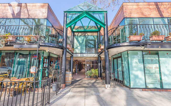 Pictures of Office property located at 2115 J St, Sacramento, CA 95816 for lease - image #1