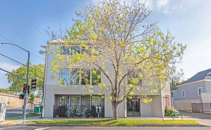 Pictures of Office property located at 3001 J St, Sacramento, CA 95816 for lease - image #1