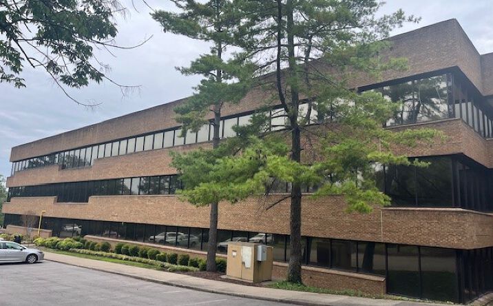 Pictures of Retail property located at 3354 Perimeter Hill Dr, Nashville, TN 37211 for lease - image #1