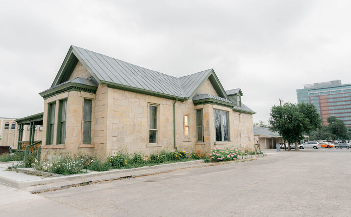 Pictures of Retail, Land property located at 814 Augusta St, San Antonio, TX 78215 for lease - image #1