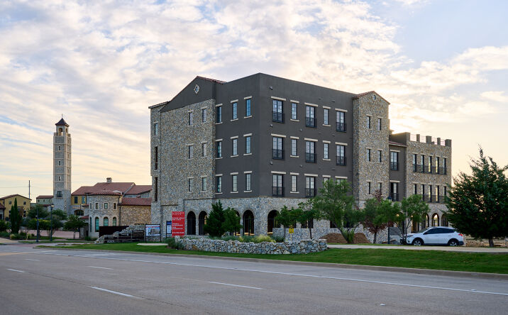 Pictures of Retail property located at 49 Arta Dr, Westlake, TX 76262 for lease - image #1