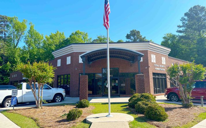 Pictures of Office property located at 1972 Gadsden Hwy, Birmingham, AL 35235 for sales - image #1