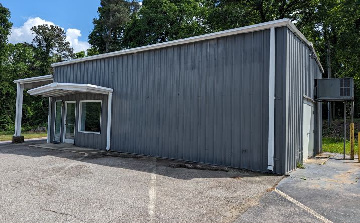 Pictures of Retail, Industrial property located at 606 E Caswell St, Wadesboro, NC 28170 for lease - image #1