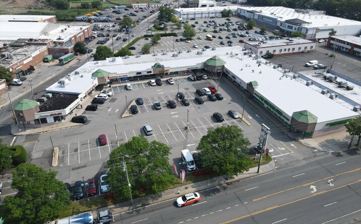Pictures of Retail property located at 456-488 Hempstead Turnpike, West Hempstead, NY 11552 for lease - image #1