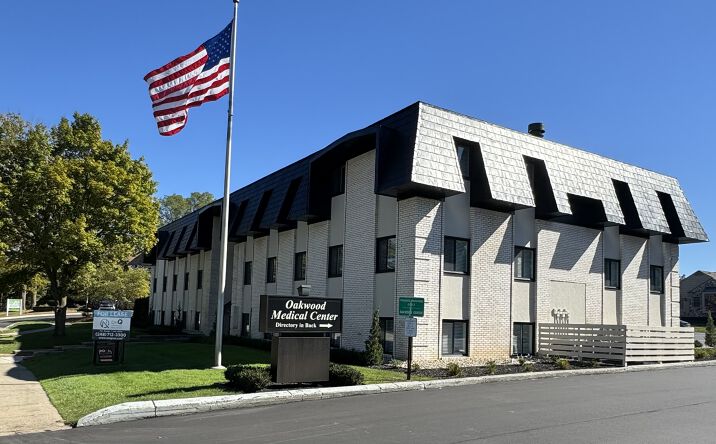 Pictures of Office, Special Purpose property located at 811 Oakwood Dr, Rochester, MI 48307 for lease - image #1