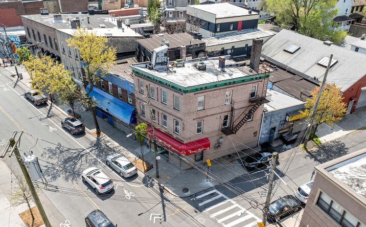 Pictures of Retail, Restaurant property located at 492 Bay St, Staten Island, NY 10304 for lease - image #1