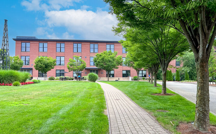 Pictures of Retail, Office property located at 313-317 Iron Horse Way, Providence, RI 02908 for lease - image #1