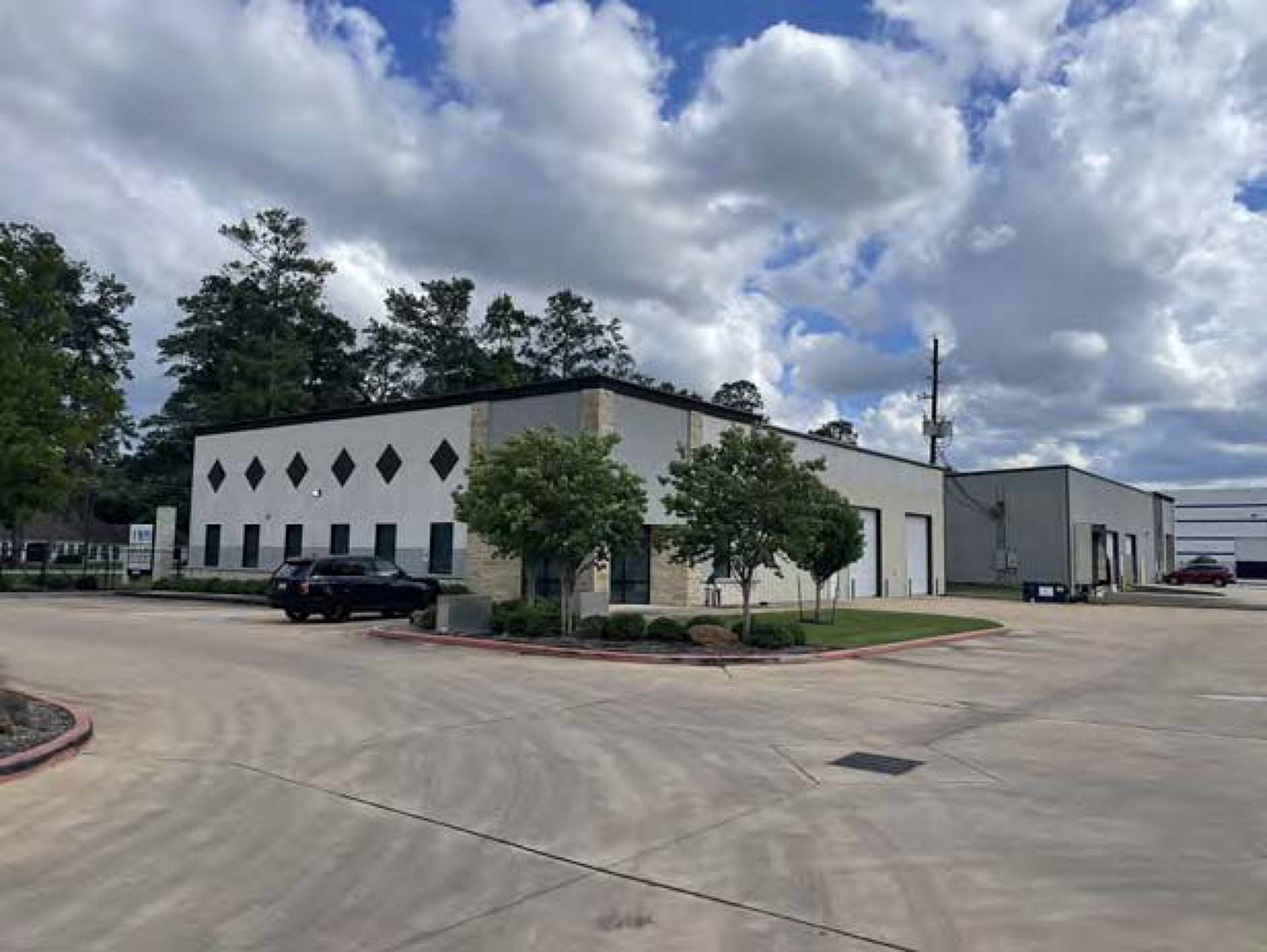 Iah Humble Business Center