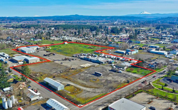 Pictures of Land property located at 525 W Main Street, Molalla, OR 97038 for lease - image #1