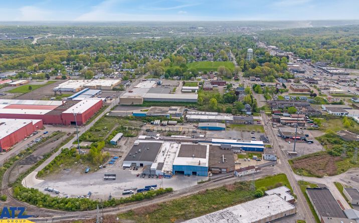 Pictures of Industrial property located at 3700 Oakwood Ave, Austintown, OH 44515 for lease - image #1