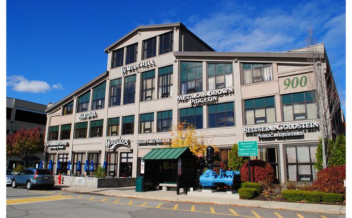 Pictures of Office property located at 900 Cummings Center, Beverly, MA 01915 for lease - image #1