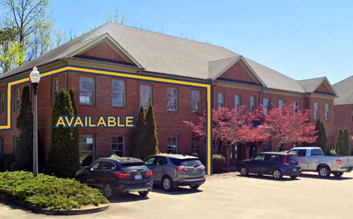 Pictures of Office property located at 925 Sharit Ave, Gardendale, AL 35071 for lease - image #1