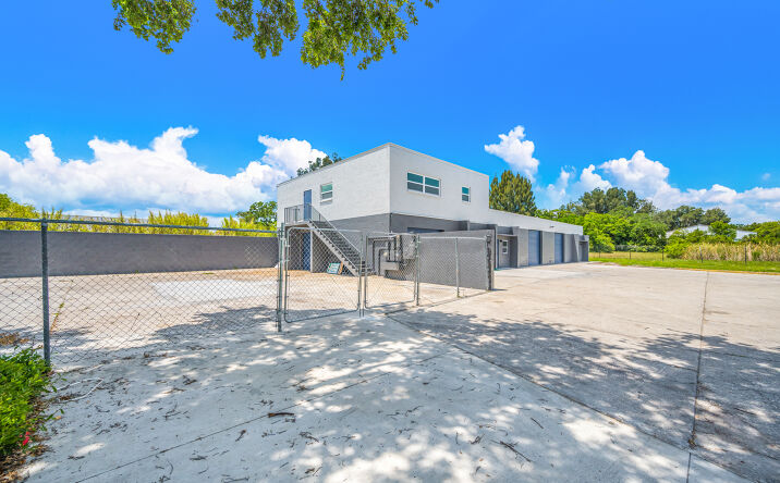 Pictures of Industrial property located at 12950 58th St N, Clearwater, FL 33760 for lease - image #1