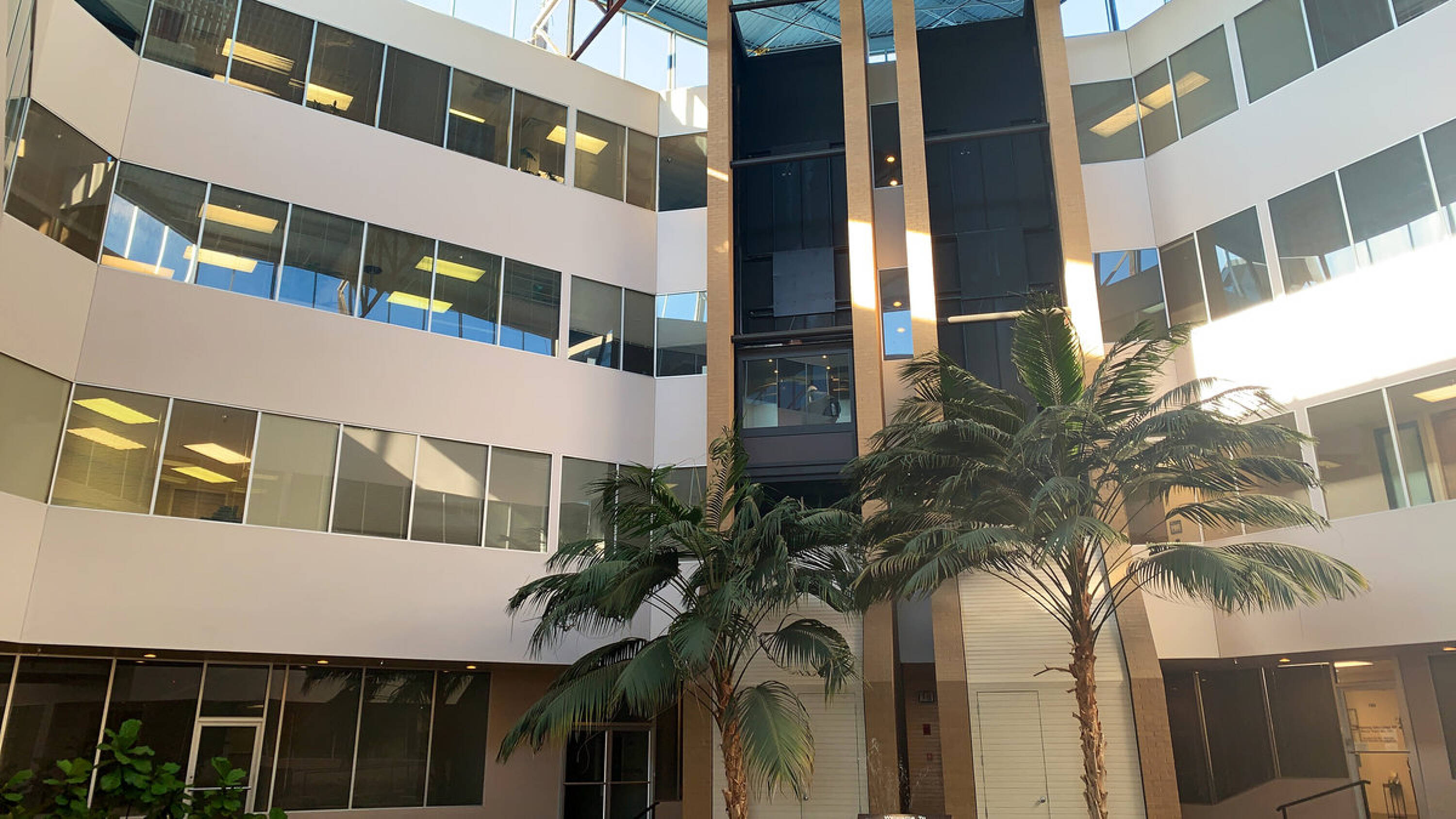 910 Pierremont Rd, Shreveport, LA 71106