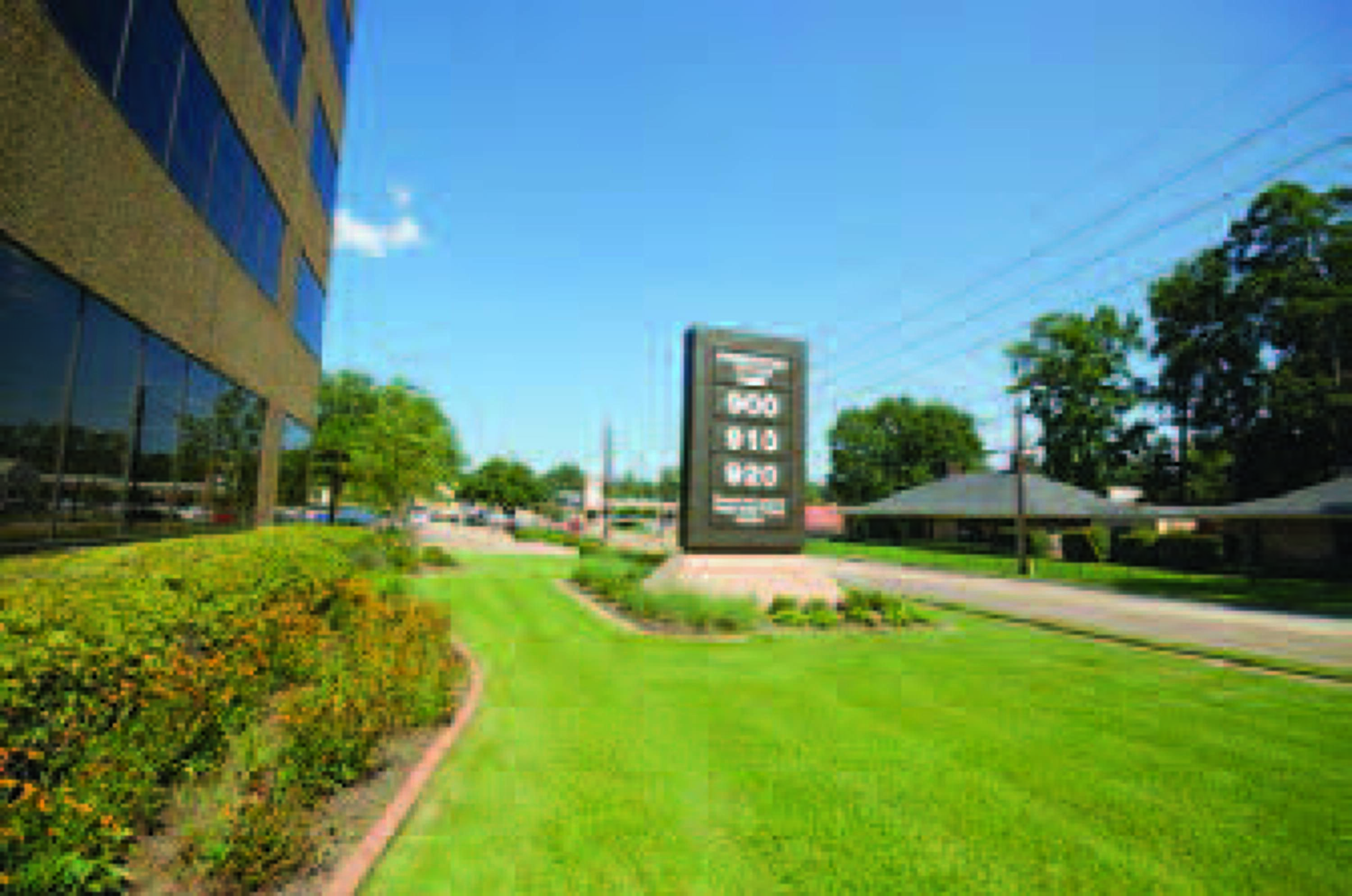 910 Pierremont Rd, Shreveport, LA 71106