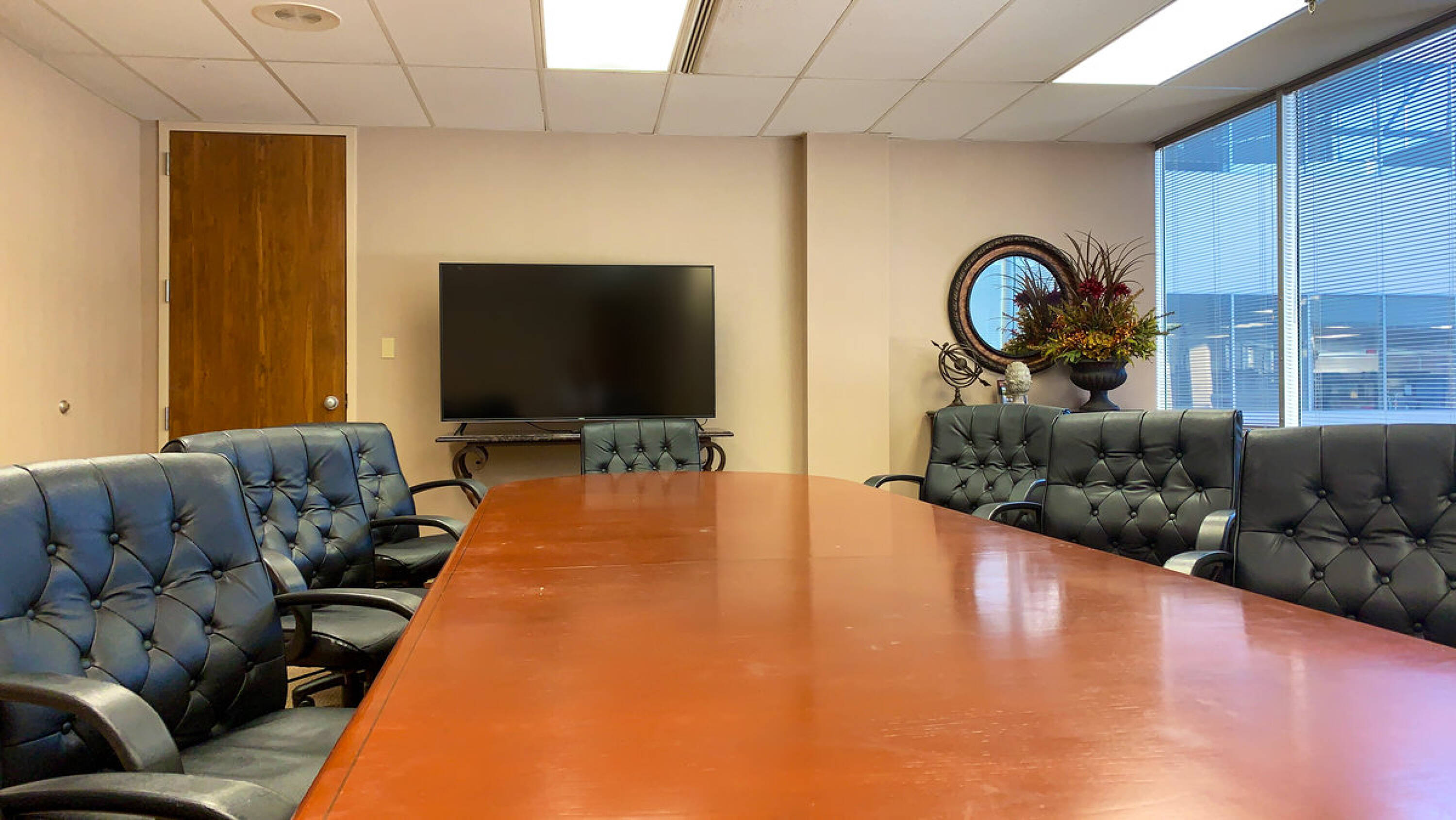 910 Pierremont Rd, Shreveport, LA 71106