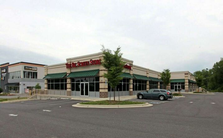 Pictures of Retail property located at 2431 Crain Hwy, Waldorf, MD 20601 for lease - image #1