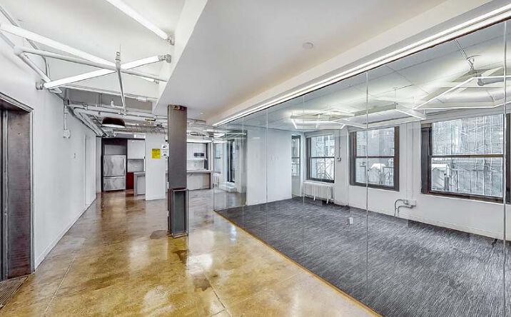 251 W 30th St, New York, NY 10001 | Crexi.com