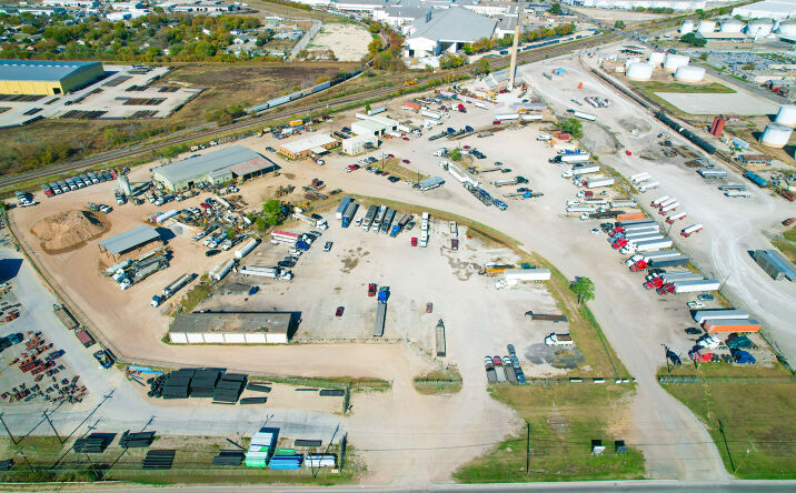 Pictures of Industrial property located at 2591 NE 28th St, Fort Worth, TX 76111 for lease - image #1