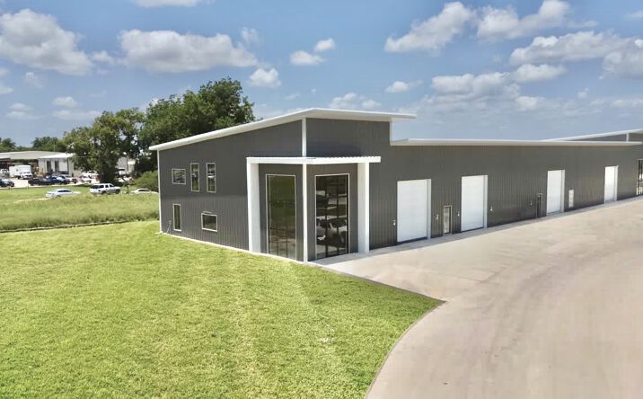 Pictures of Industrial property located at 181 Ninety Four Ln, Taylor, TX 76574 for lease - image #1