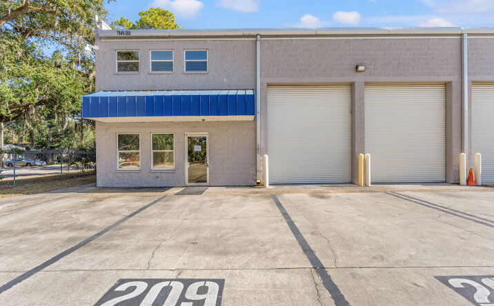 Pictures of Industrial property located at 7949 Atlantic Blvd, Jacksonville, FL 32211 for lease - image #1
