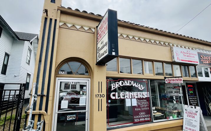 Pictures of Retail property located at 1730 NE Broadway, Portland, OR 97232 for lease - image #1