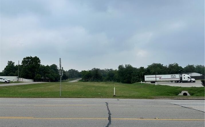 Pictures of Land property located at 534 E Pearl St, Goliad, TX 77963 for lease - image #1