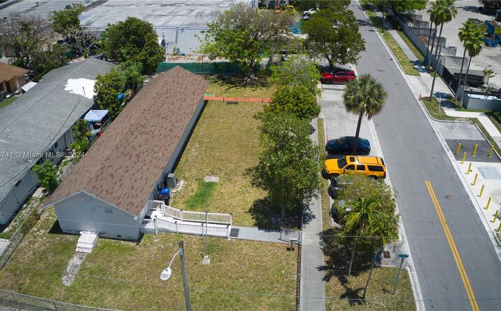 Pictures of Special Purpose property located at 15947 NE 19th Pl, North Miami Beach, FL 33162 for lease - image #1