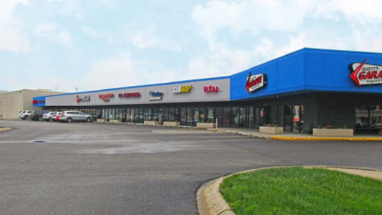 76087634 Dodge Street, Omaha, NE 68114 Retail Space for Lease