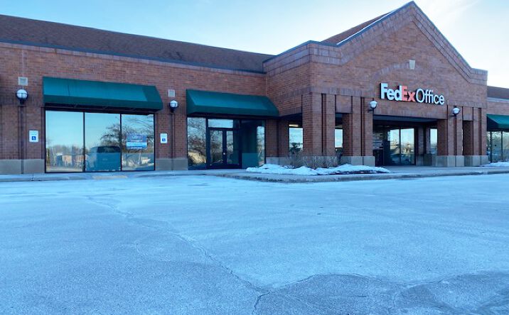Pictures of Retail property located at 17925 W Bluemound Rd, Brookfield, WI 53045 for lease - image #1