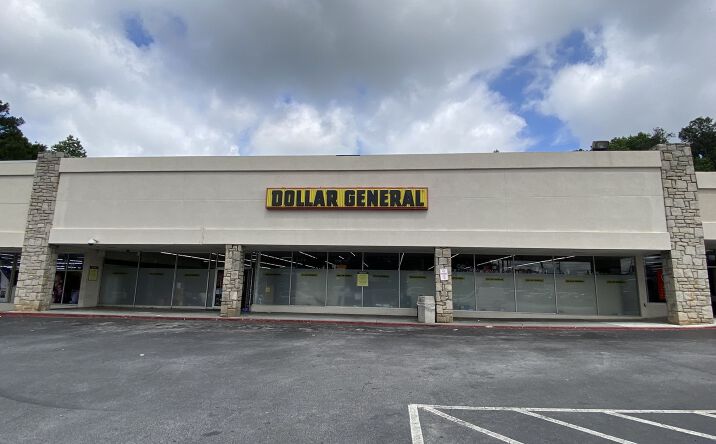 Pictures of Retail property located at 5978 Memorial Dr, Stone Mountain, GA 30083 for lease - image #1