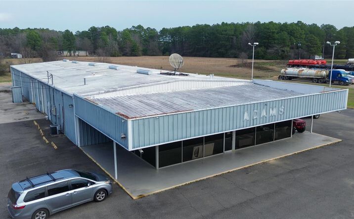 Pictures of Retail property located at 2002 Main St, Logansport, LA 71049 for lease - image #1