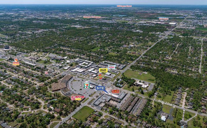 Pictures of Retail property located at 8005 NW 23rd St, Bethany, OK 73008 for lease - image #1