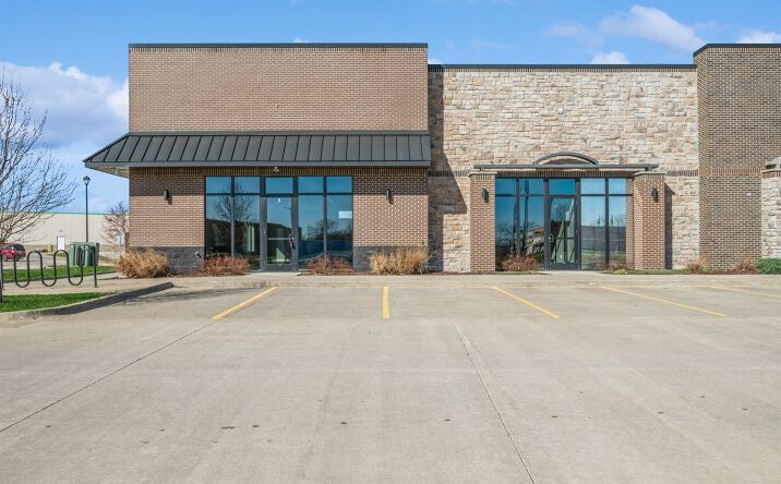 Pictures of Retail property located at 680 Meade Dr, North Liberty, IA 52317 for lease - image #1
