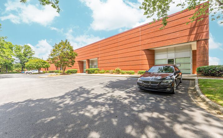 Pictures of Industrial property located at 412 Gallimore Dairy Rd, Greensboro, NC 27409 for lease - image #1