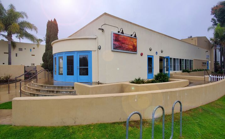 Pictures of Retail property located at 1050 Thomas Ave, San Diego, CA 92109 for lease - image #1