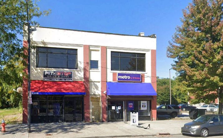 Pictures of Retail, Land, Restaurant property located at 2286 E 55th St, Cleveland, OH 44103 for lease - image #1