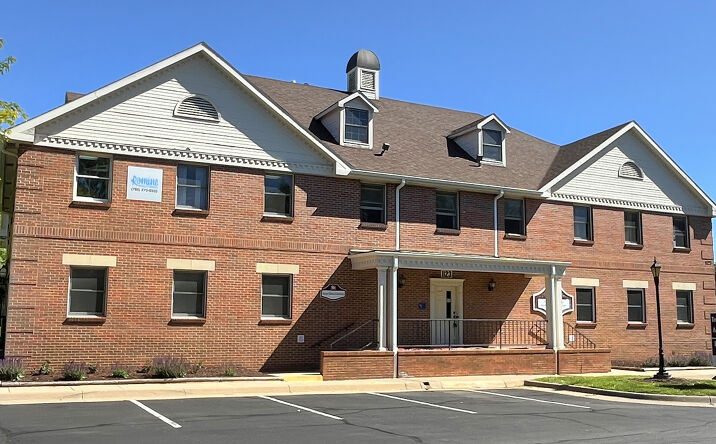 Pictures of Office property located at 1125 SW Gage Blvd, Topeka, KS 66604 for sales - image #1