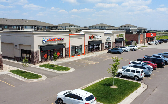 Pictures of Retail property located at 1506 E 69th St, Sioux Falls, SD 57108 for lease - image #1