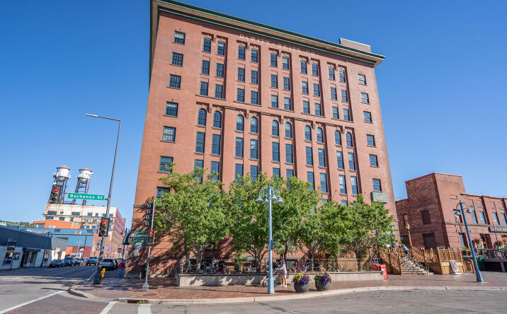 Pictures of Office property located at 394 S Lake Ave, Duluth, MN 55802 for lease - image #1