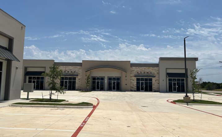 Pictures of Office property located at 700 W New Hope Dr, Cedar Park, TX 78613 for lease - image #1
