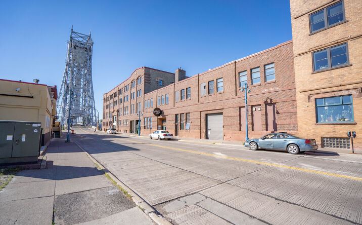 Pictures of Retail, Office property located at 302 S Lake Ave, Duluth, MN 55802 for lease - image #1