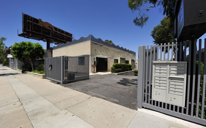 Pictures of Office property located at 11331 Ventura Blvd, Los Angeles, CA 91604 for lease - image #1