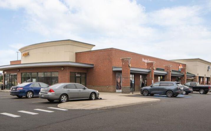 Pictures of Retail property located at 9001 N Indian Trail Rd, Spokane, WA 99208 for sales - image #1