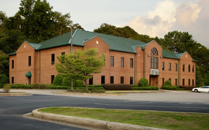 Pictures of Office property located at 1976 Gadsden Hwy, Birmingham, AL 35235 for lease - image #1