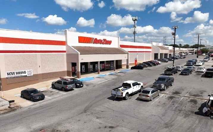 Pictures of Retail property located at 500 W William Cannon Dr, Austin, TX 78745 for lease - image #1