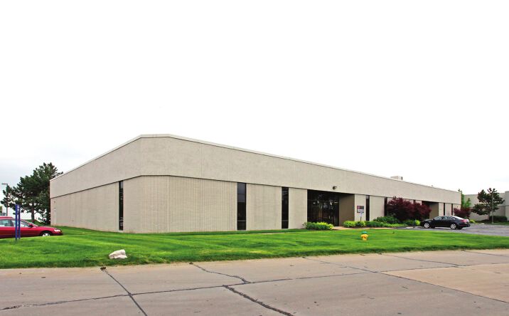 Pictures of Office, Industrial property located at 13726 Shoreline Ct E, Earth City, MO 63045 for lease - image #1