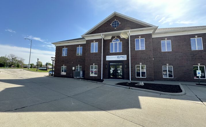 Pictures of Office property located at 1370 E Primrose St, Springfield, MO 65804 for lease - image #1