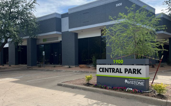 Pictures of Industrial property located at 1900 Firman Dr, Richardson, TX 75081 for lease - image #1